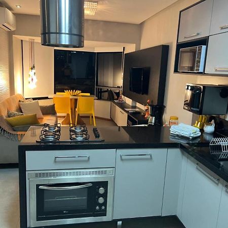 Excelente Localizacao Na Barra -Climatizado-Garagem Appartement Salvador Buitenkant foto