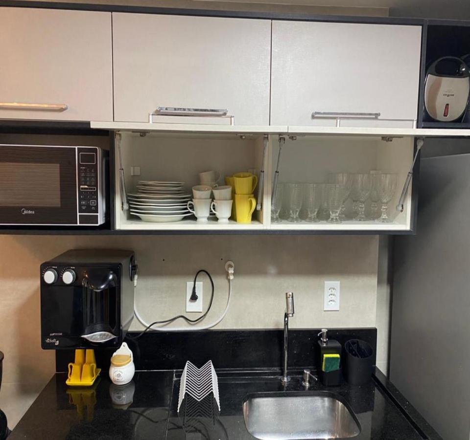 Excelente Localizacao Na Barra -Climatizado-Garagem Appartement Salvador Buitenkant foto
