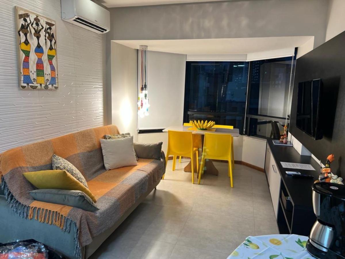 Excelente Localizacao Na Barra -Climatizado-Garagem Appartement Salvador Buitenkant foto
